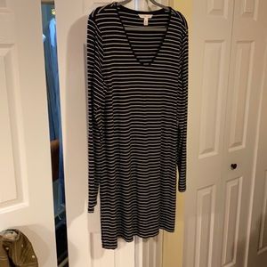 Large tall tunic black white stripe